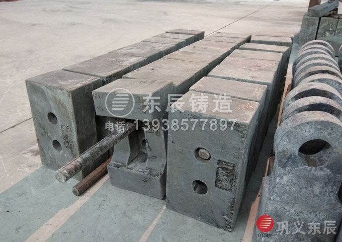 高鉻鑄鐵復(fù)合錘頭 高鉻鑄鐵復(fù)合錘頭
